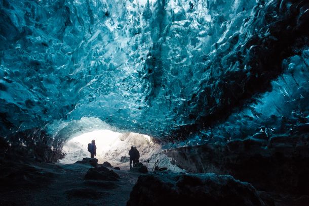 Eishöhle Island